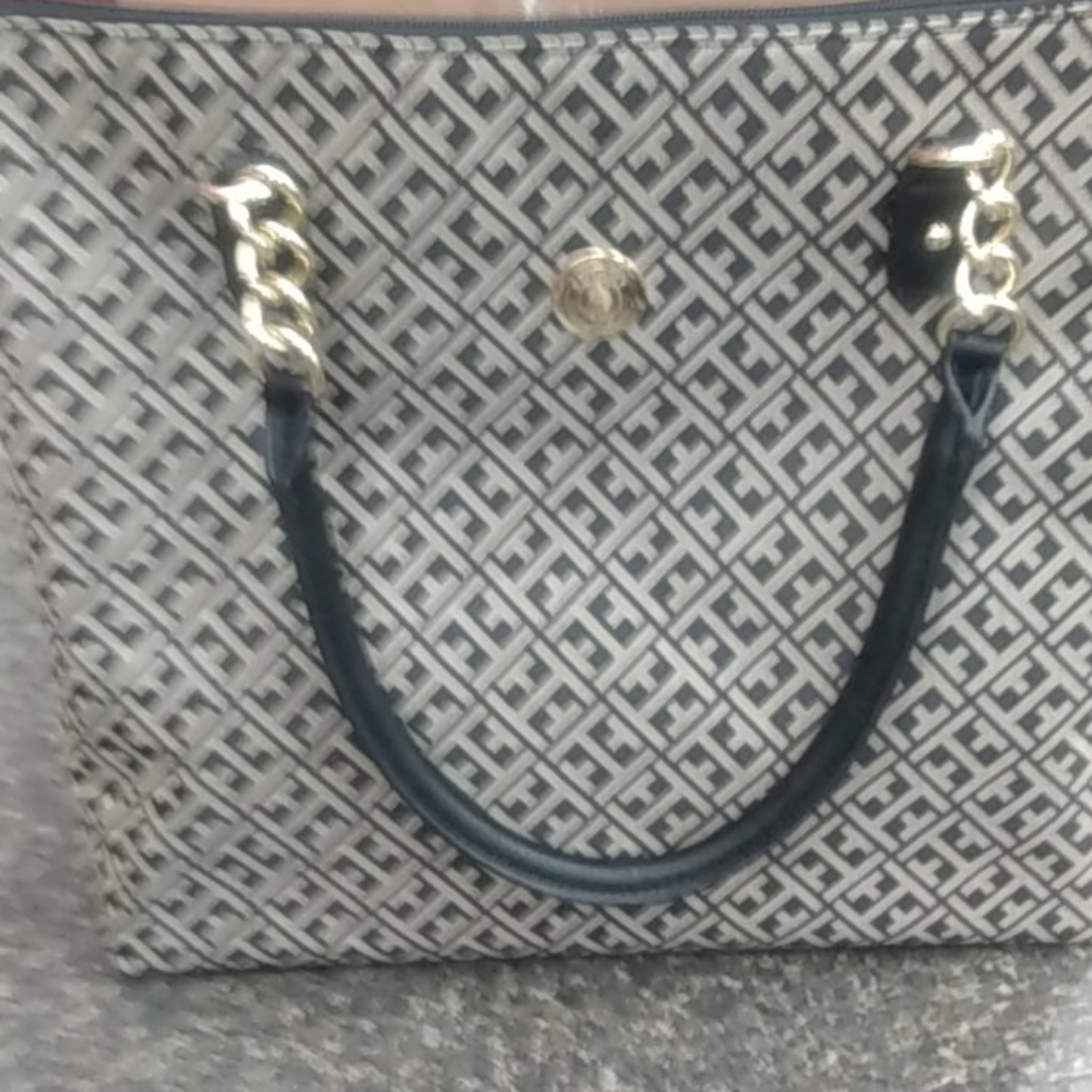 Tommy hilfiger tote bag